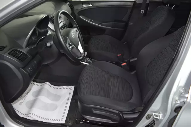 Hyundai Solaris 2015