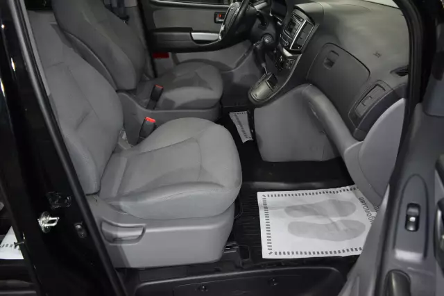 Hyundai H-1 2018