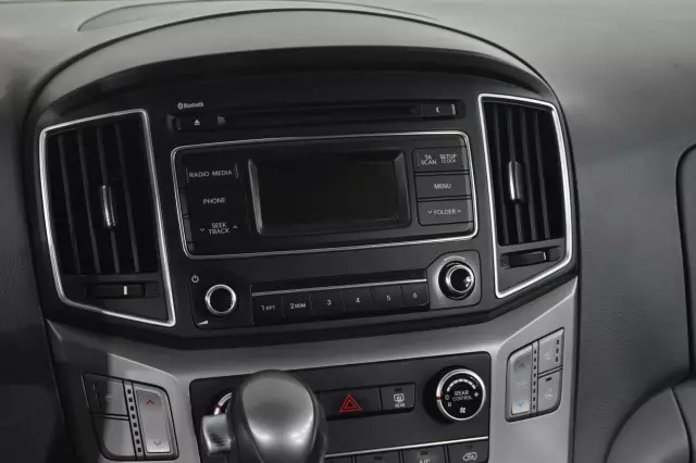 Hyundai H-1 2018