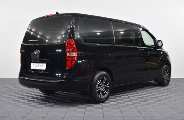 Hyundai H-1 2018