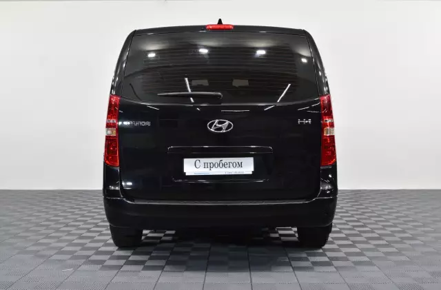 Hyundai H-1 2018