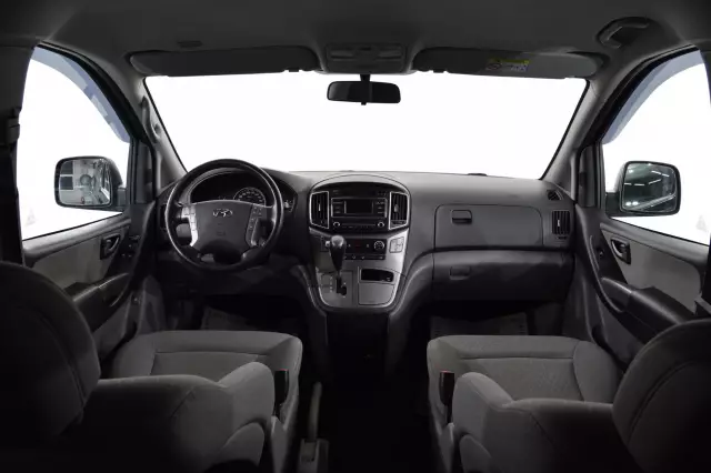 Hyundai H-1 2018