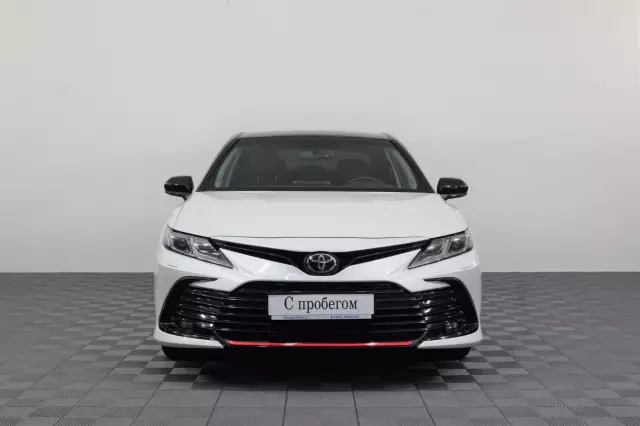 Toyota Camry 2021