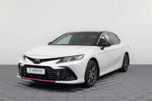 Toyota Camry 2021