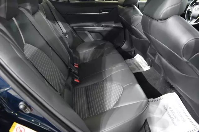 Toyota Camry 2019