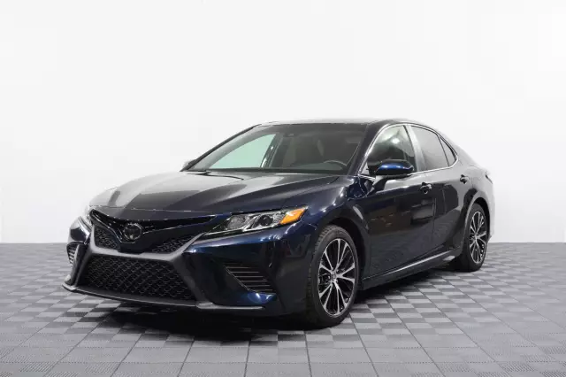 Toyota Camry 2019