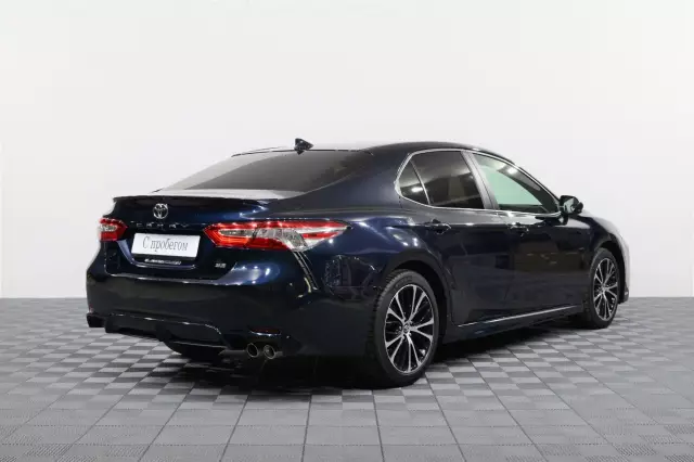 Toyota Camry 2019
