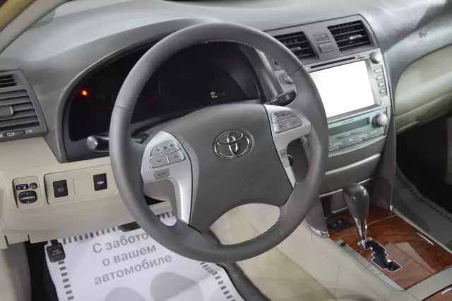 Toyota Camry 2008