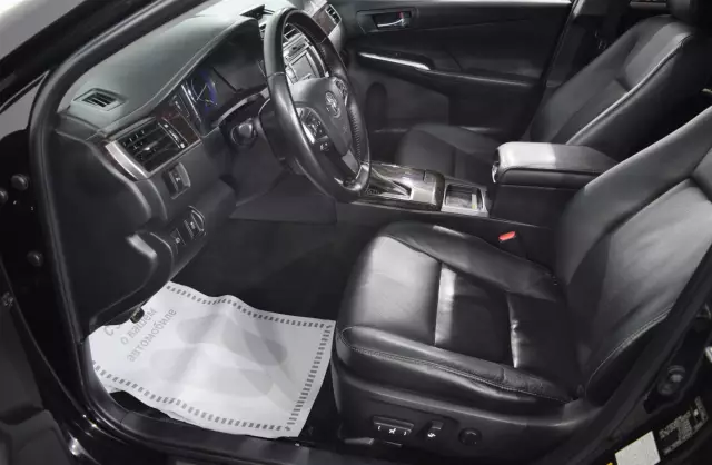 Toyota Camry 2016
