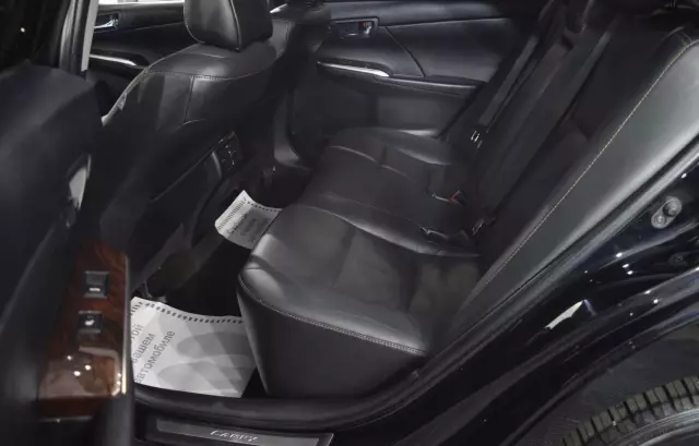 Toyota Camry 2016