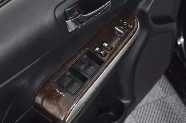 Toyota Camry 2016
