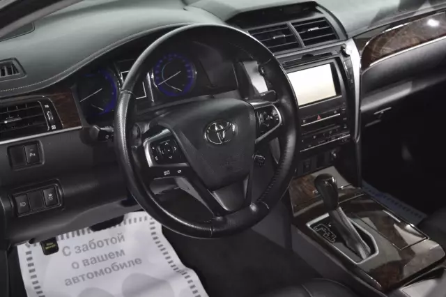 Toyota Camry 2016