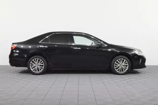 Toyota Camry 2016