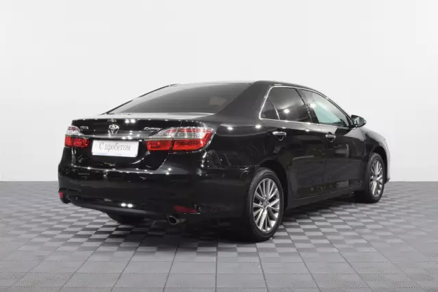 Toyota Camry 2016