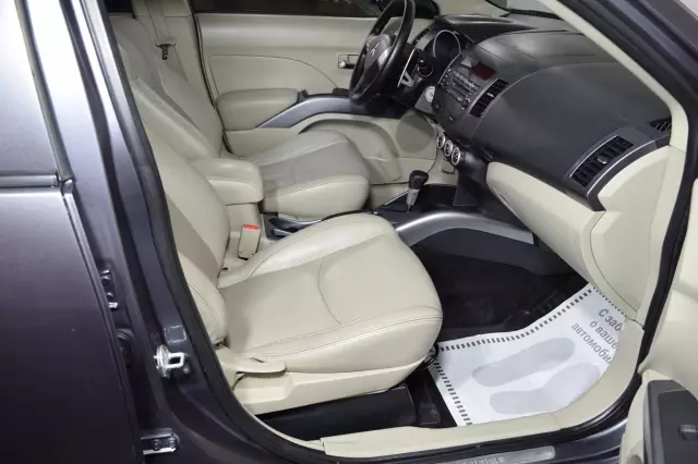 Mitsubishi Outlander 2008