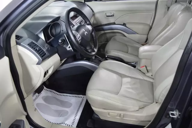 Mitsubishi Outlander 2008