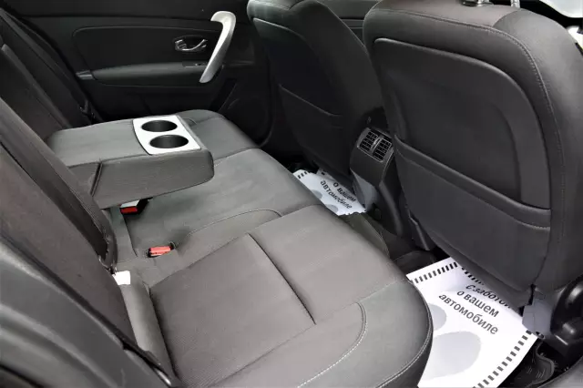 Renault Latitude 2014