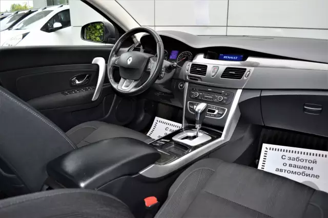 Renault Latitude 2014