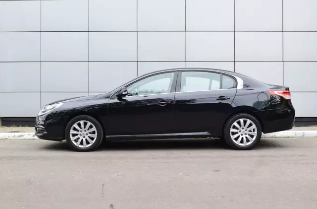 Renault Latitude 2014