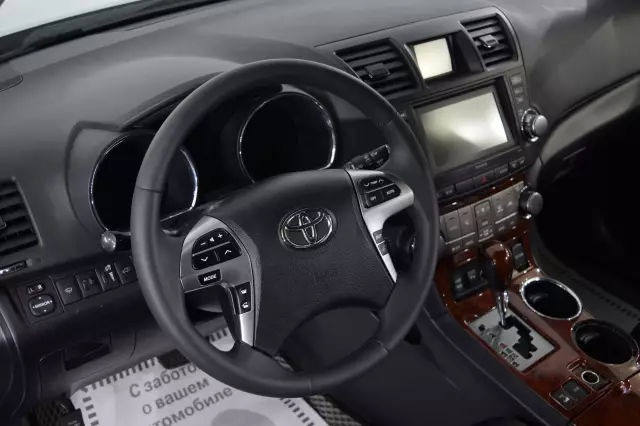 Toyota Highlander 2013