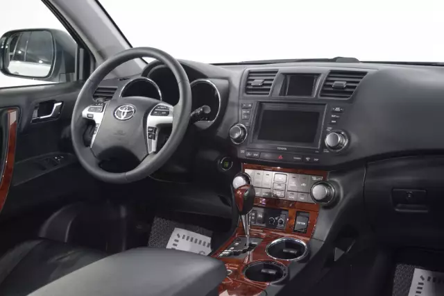 Toyota Highlander 2013