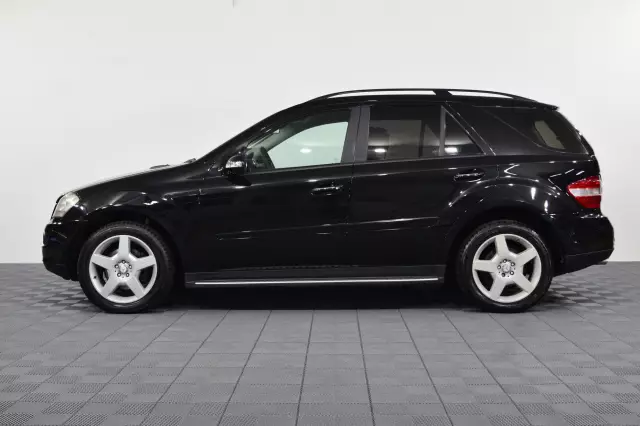 Mercedes-Benz M-Класс 2006