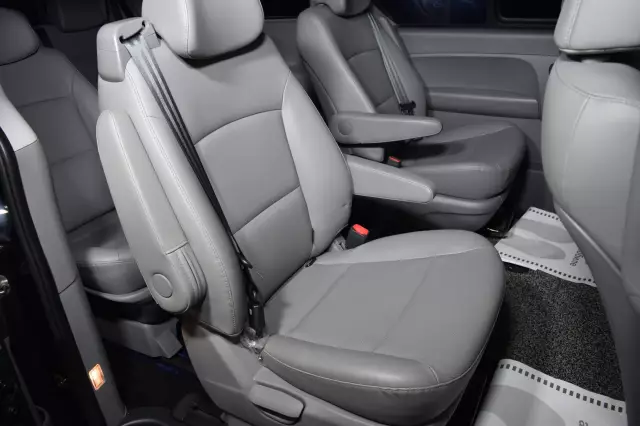 Hyundai Grand Starex 2018