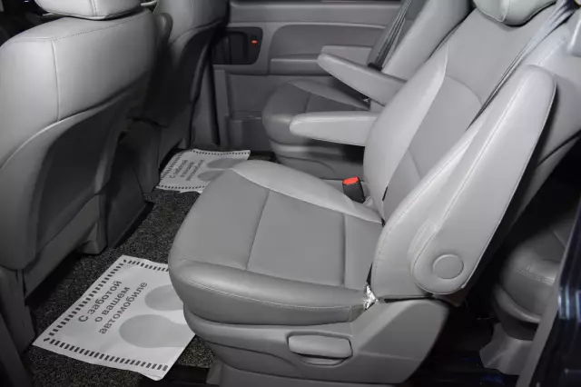 Hyundai Grand Starex 2018