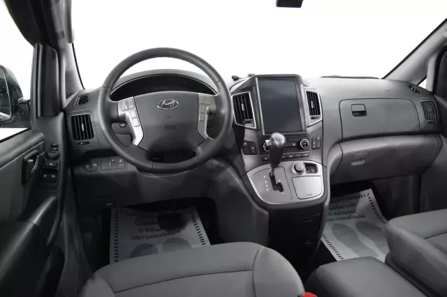 Hyundai Grand Starex 2018