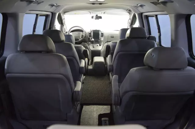 Hyundai Grand Starex 2018