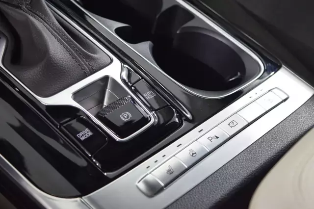 Kia Carnival 2021