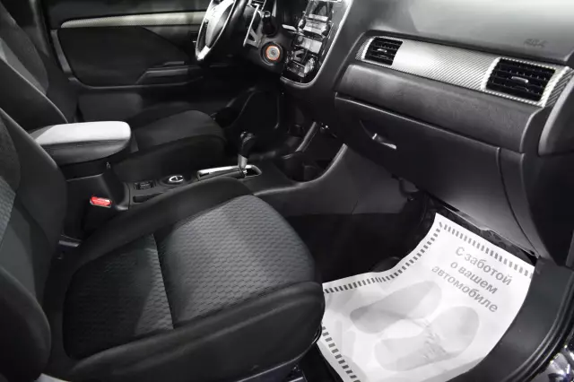 Mitsubishi Outlander 2012