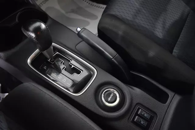 Mitsubishi Outlander 2012