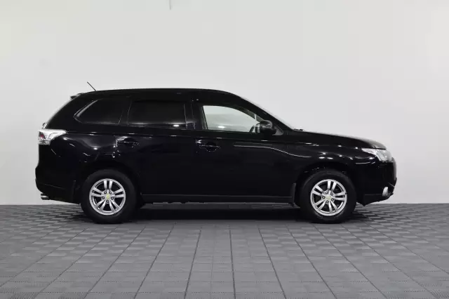 Mitsubishi Outlander 2012