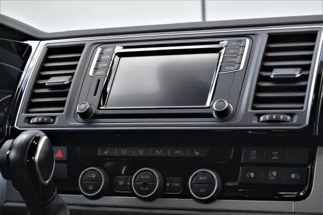 Volkswagen Multivan 2016