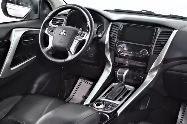 Mitsubishi Pajero Sport 2017