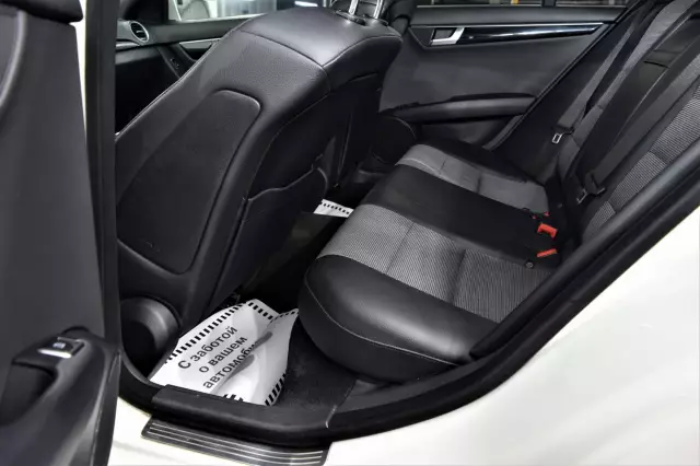 Mercedes-Benz C-Класс 2012