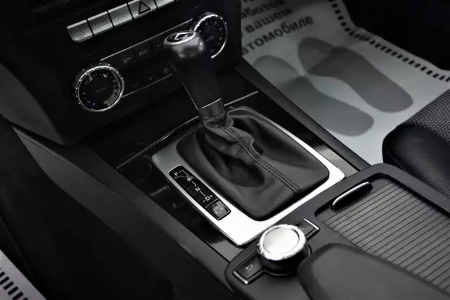 Mercedes-Benz C-Класс 2012