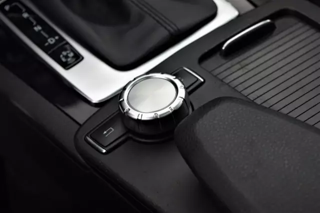 Mercedes-Benz C-Класс 2012