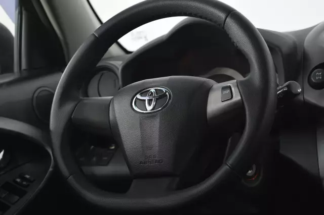 Toyota RAV4 2010