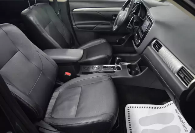 Mitsubishi Outlander 2014