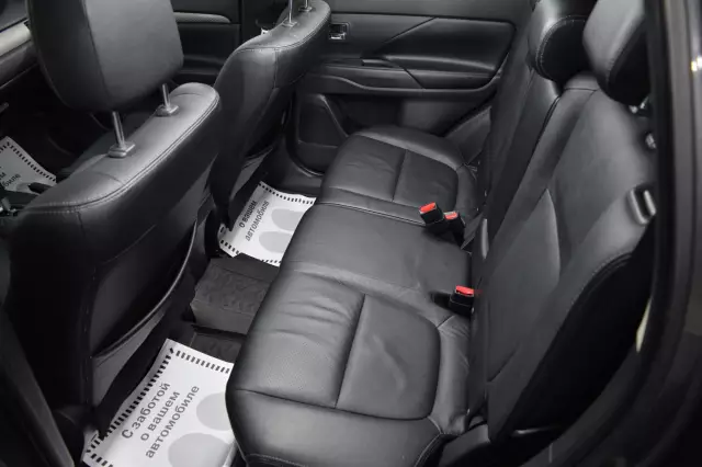 Mitsubishi Outlander 2014