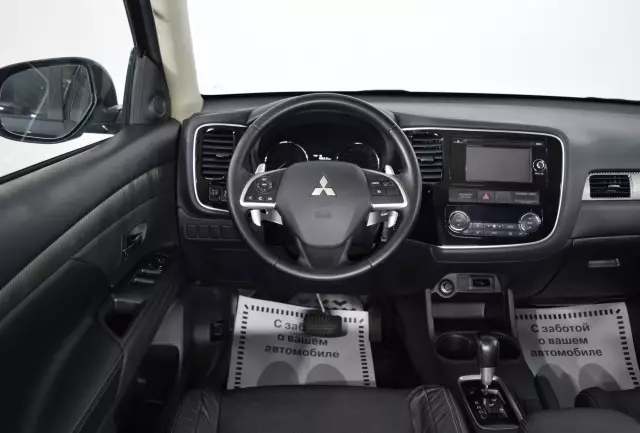 Mitsubishi Outlander 2014