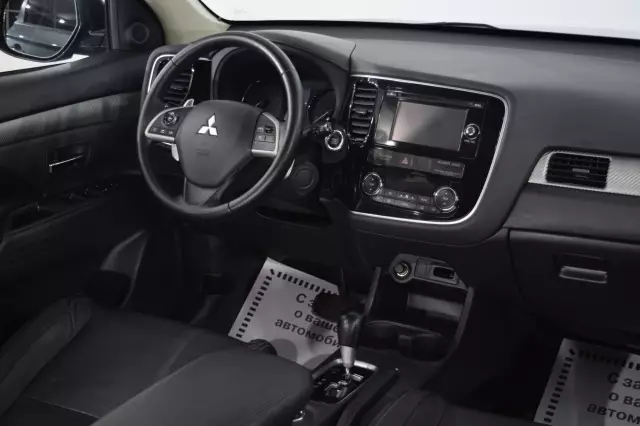 Mitsubishi Outlander 2014