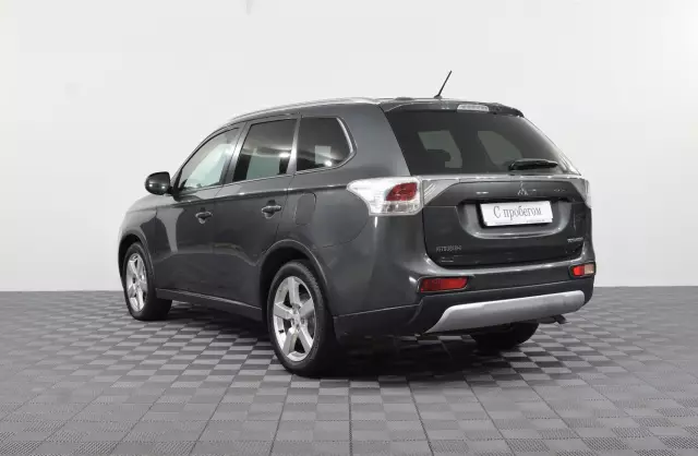 Mitsubishi Outlander 2014