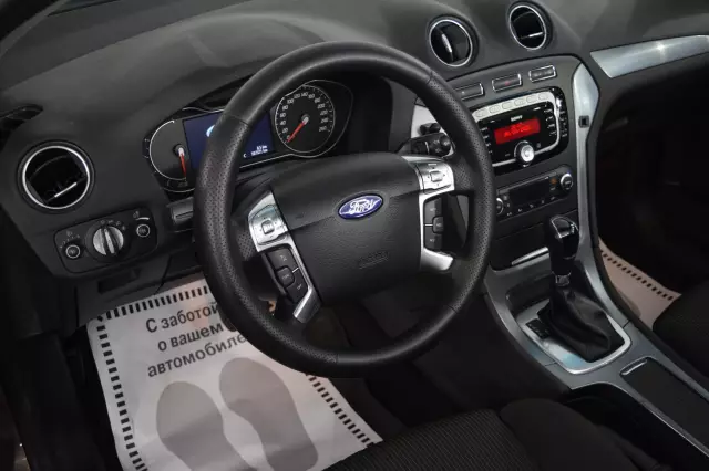 Ford Mondeo 2012