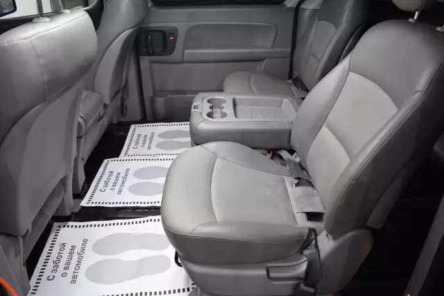 Hyundai Grand Starex 2010