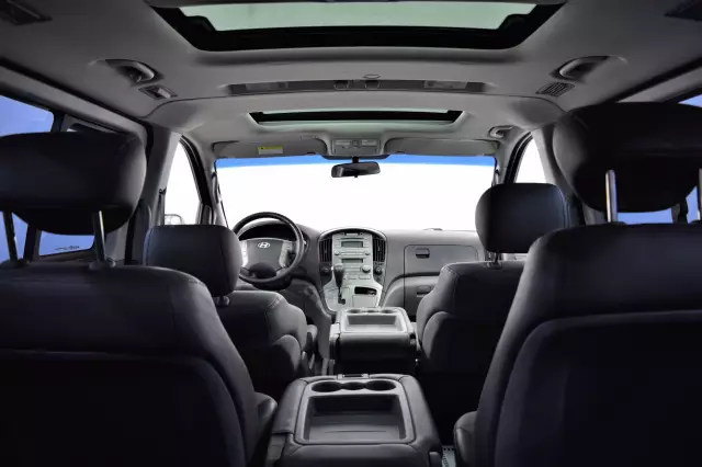 Hyundai Grand Starex 2010