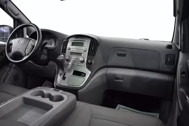 Hyundai Grand Starex 2010