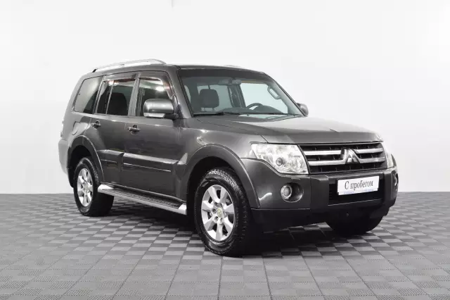 Mitsubishi Pajero 2010